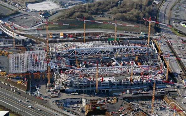 Lille : un grand stade sans public? Lille : un grand stade sans public?